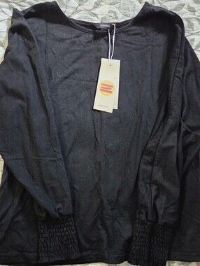 Dokotoo Black Long Sleeve Top with Smocked Cuffs Size XS